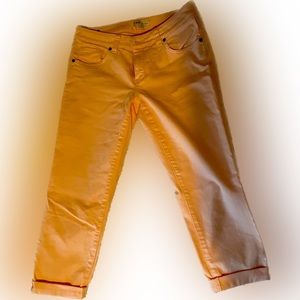 Cabi Denim Capri. Size 6. Salmon color.